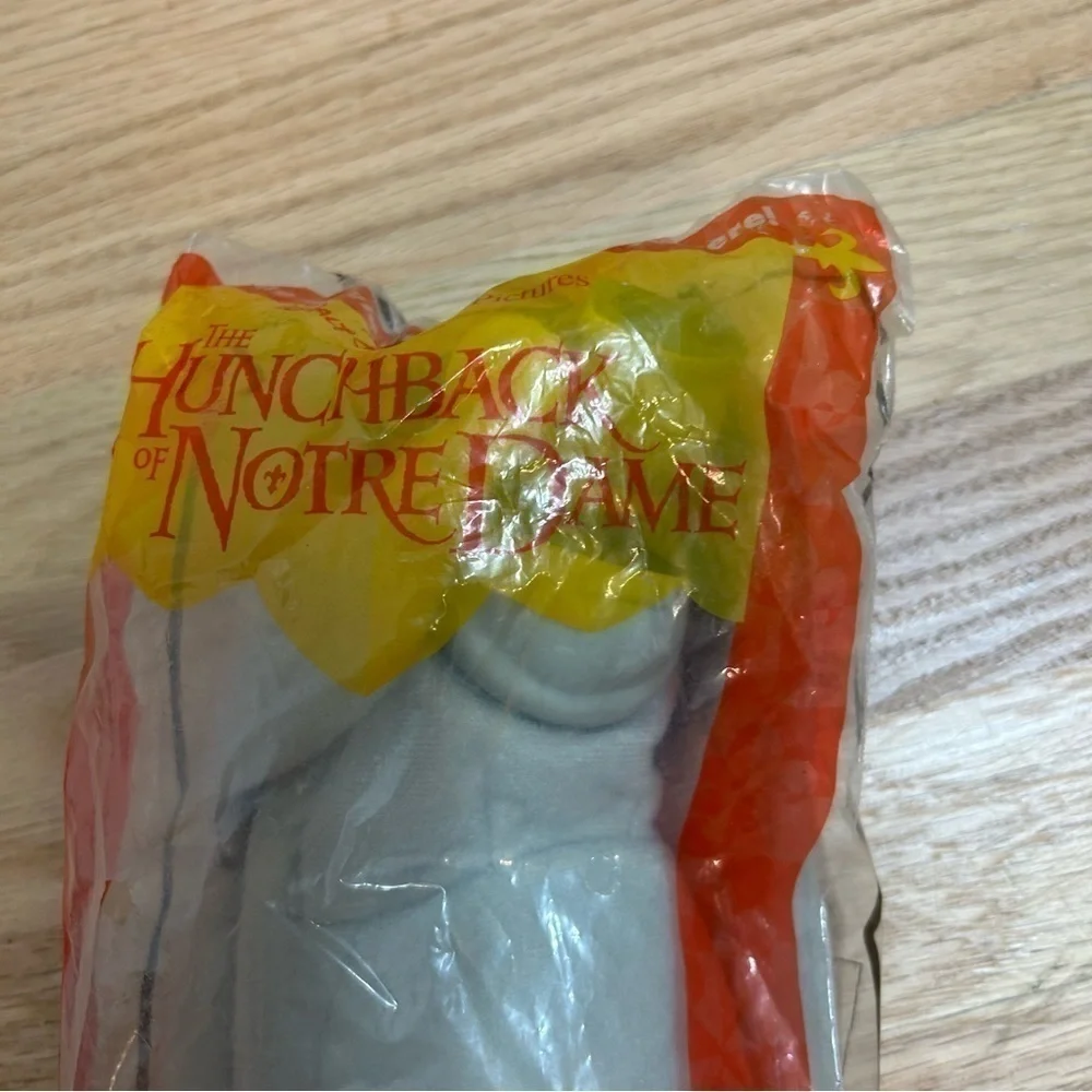 Disney Hunchback of Notre Dame Hugo Gargoyle Hand Puppet NEW Kids Toy Gray
